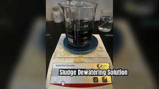 Retentiemiddel voor slibontwatering